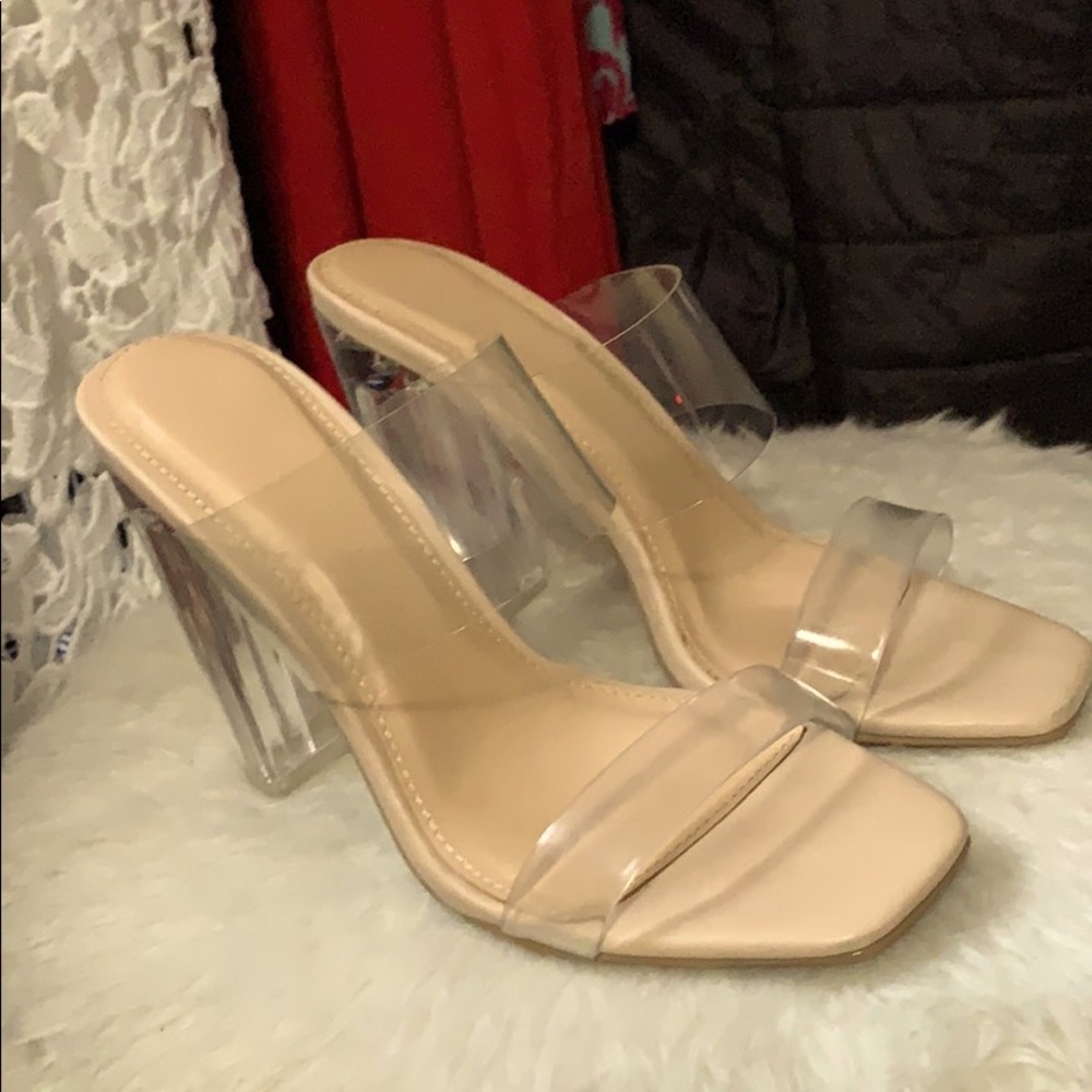 Clear nude pumps